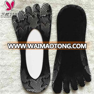 high quality five toe socks OEM